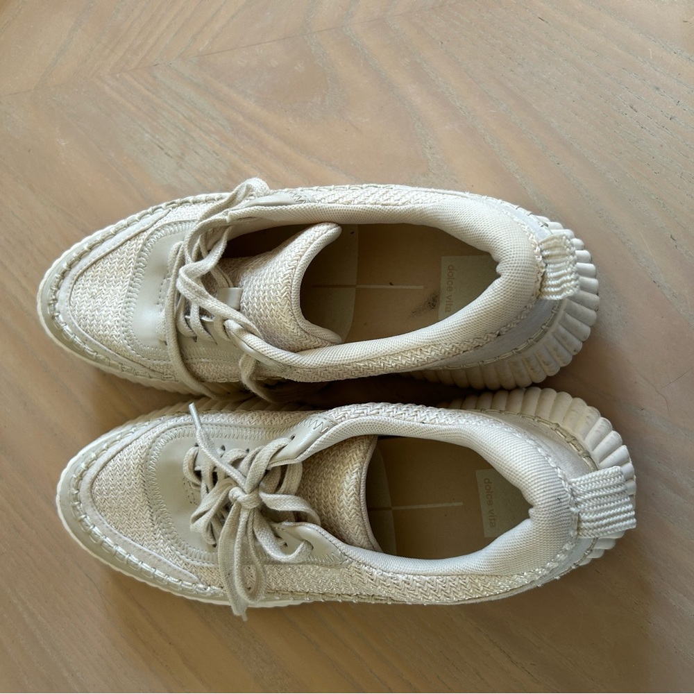 Dolce Vita sneakers